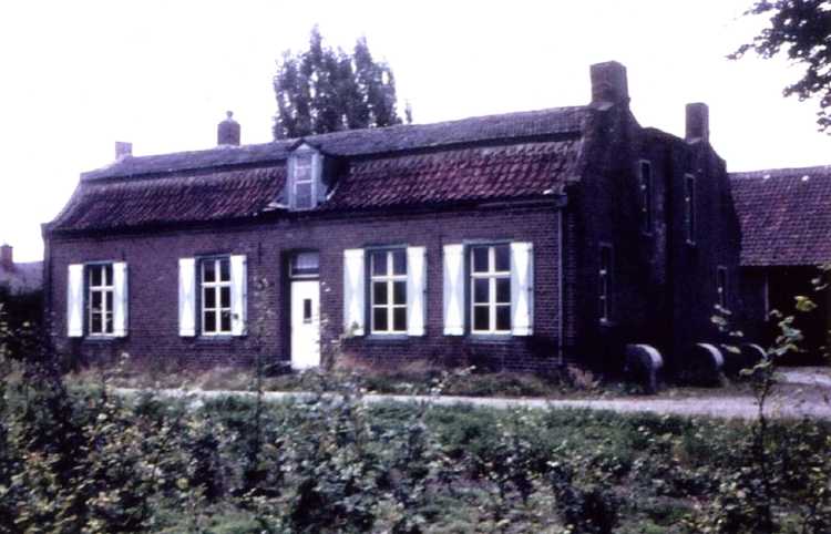 Schrijver Herman Maas woonde in huize ‘de Houtmolen’ en schreef daar zijn meest bekende romans. Foto archief SGN.